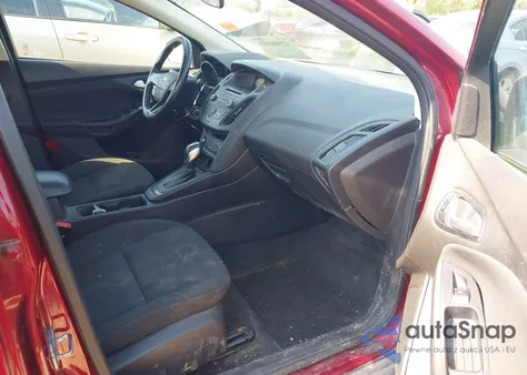 2015 Ford Focus Se z USA, uszkodzony, nr VIN 1FADP3K26FL374302